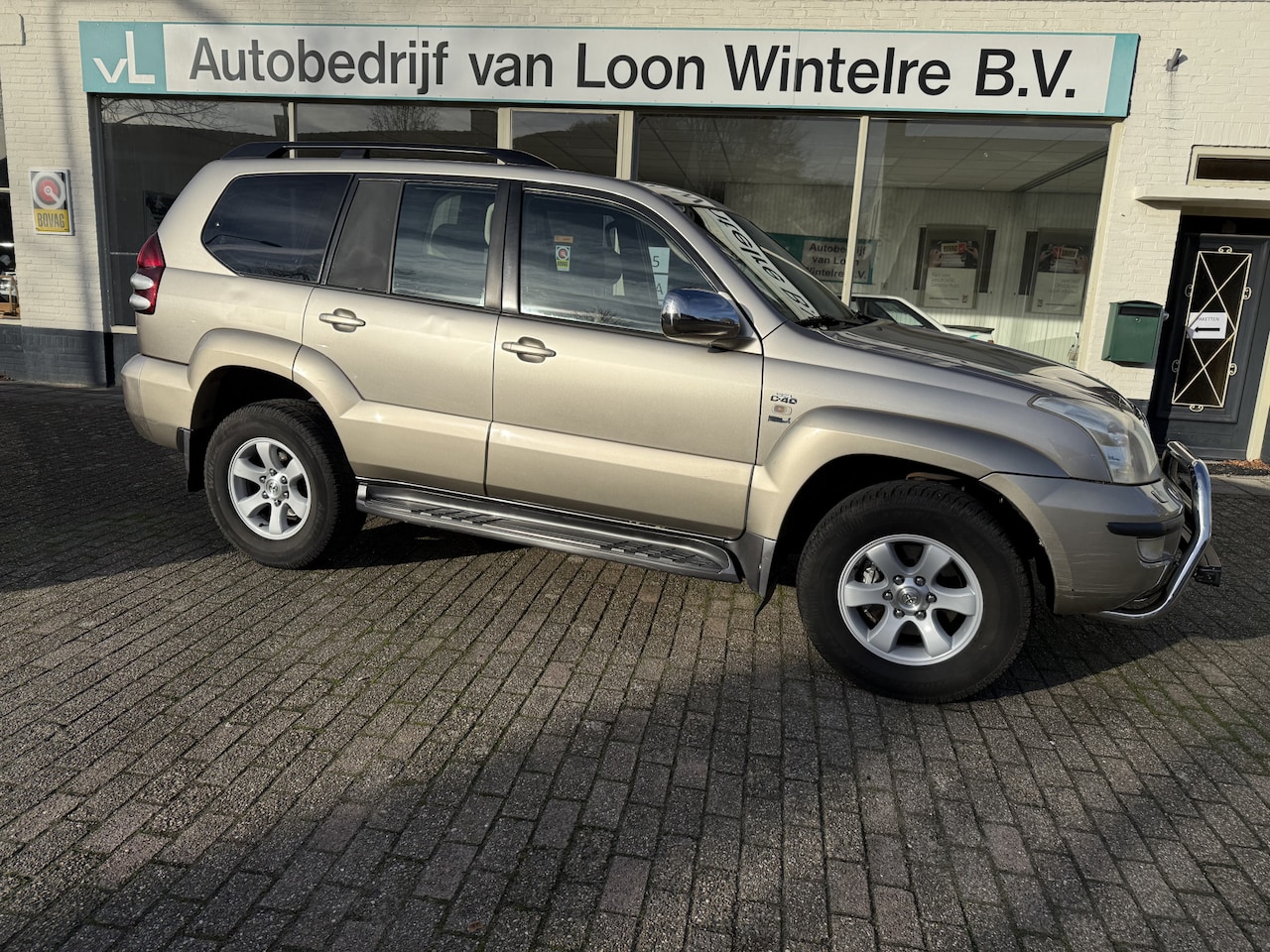 Toyota Land Cruiser - 3.0 D-4D Executive HR Window Van Trekhaak, Navigatiesysteem - AutoWereld.nl