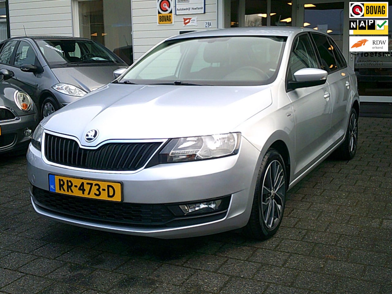 Skoda Rapid Spaceback - 1.0 TSI Greentech Drive 1.0 TSI Greentech Drive (Automaat) - AutoWereld.nl