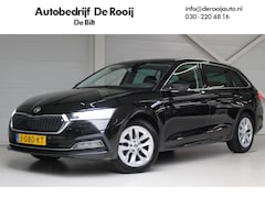 Skoda Octavia Combi - 1.5 TSI First Edition Navigatie | Trekhaak | 17"Velgen | Cruise Control