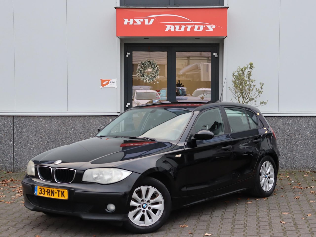BMW 1-serie - 116i Executive airco LM 4-deurs - AutoWereld.nl