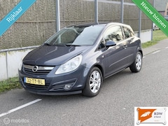 Opel Corsa - 1.4-16V Business NAP/AIRCO/STUUR EN STOELVERWARMING