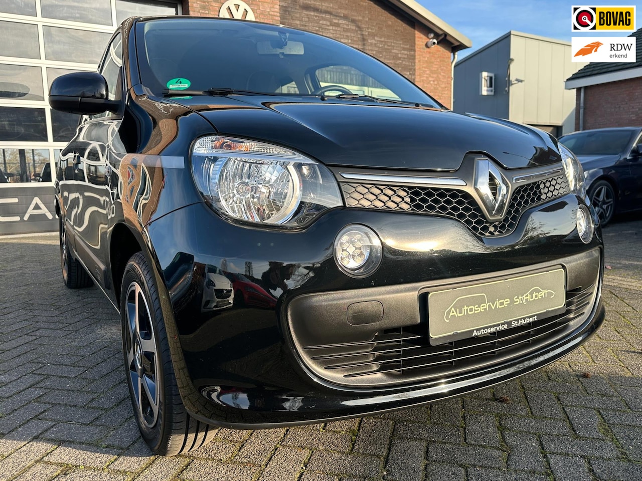 Renault Twingo - 1.0 SCe Limited. Airco. PDC. Cruisecontrol. Elec ramen. - AutoWereld.nl