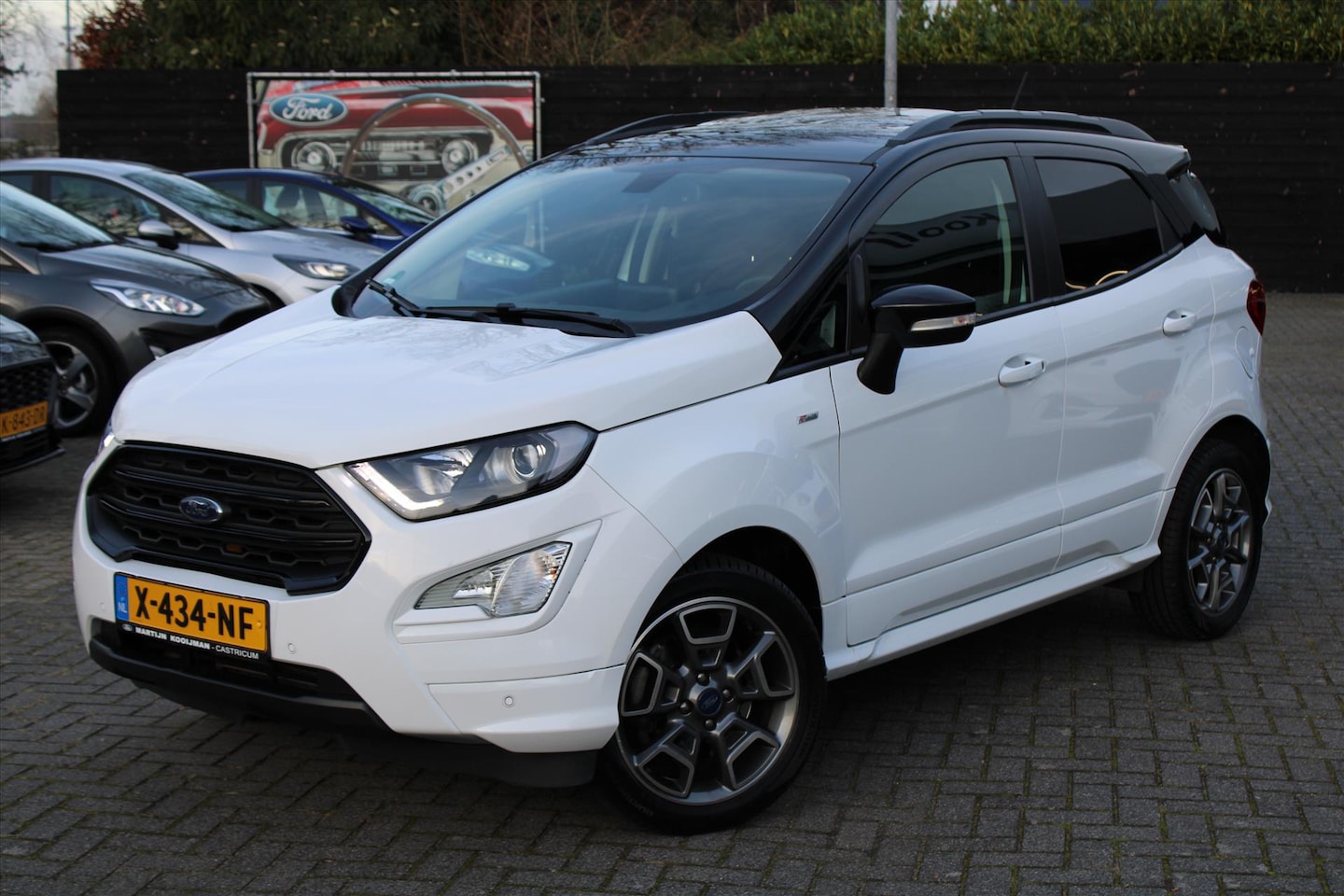 Ford EcoSport - 1.0 EcoBoost 125pk Automaat ST-Line, Trekhaak, Schuifdak, Parking, Winter en Winterpack - AutoWereld.nl