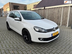 Volkswagen Golf - 1.2 TSI Trendline LM velgen nieuwe APK