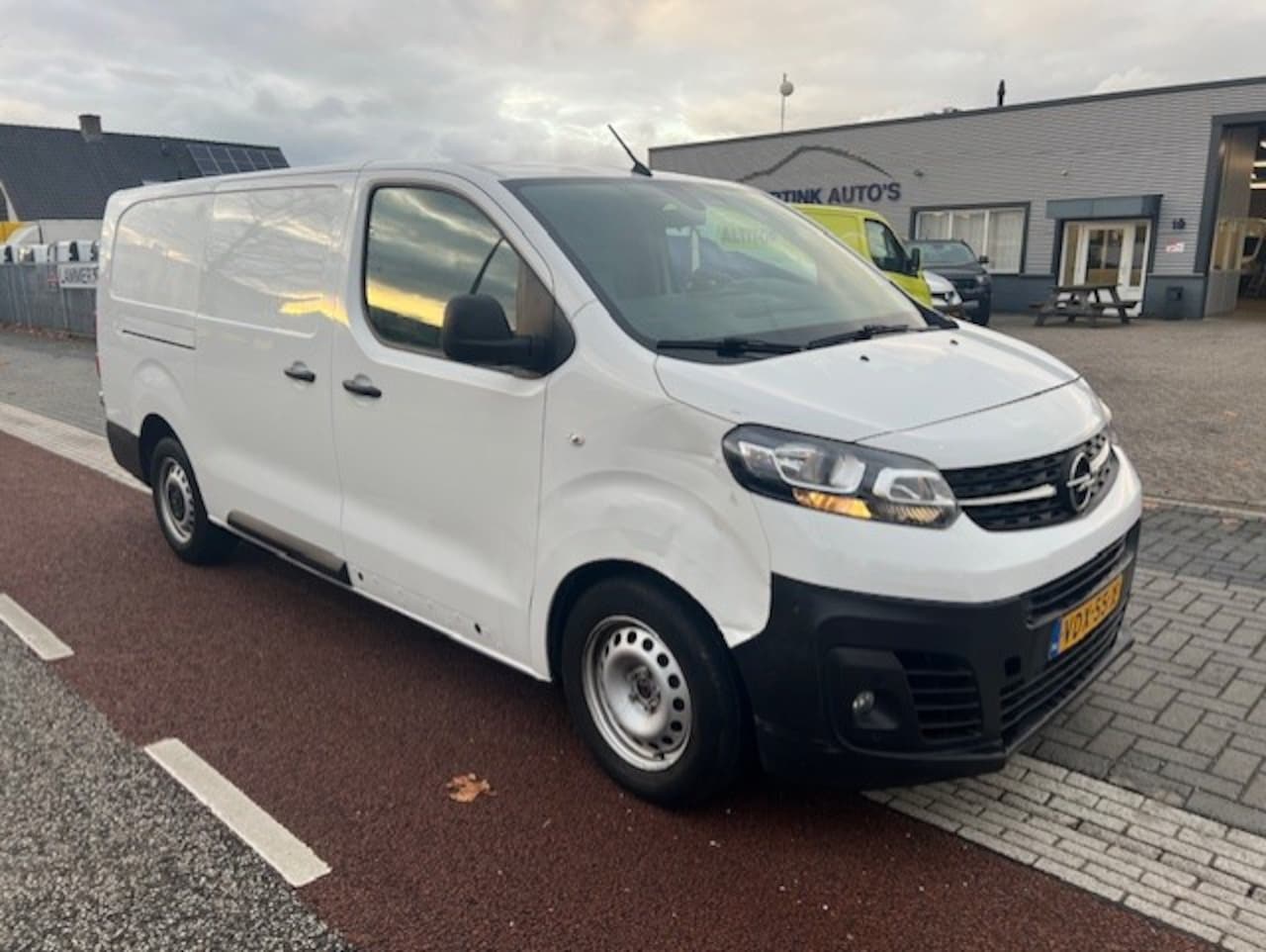 Opel Vivaro - 2.0 CDTI90KW LANG Edition AIRCO KLIMA NAVI CAM EURO6 - AutoWereld.nl