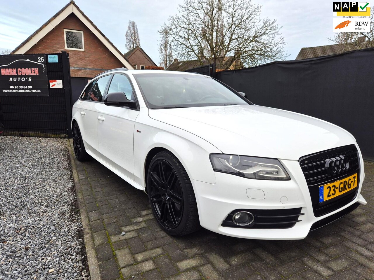 Audi A4 Avant - 1.8 TFSI S-LINE Binnen en Buiten Navi Clima Cruise Panodak - AutoWereld.nl