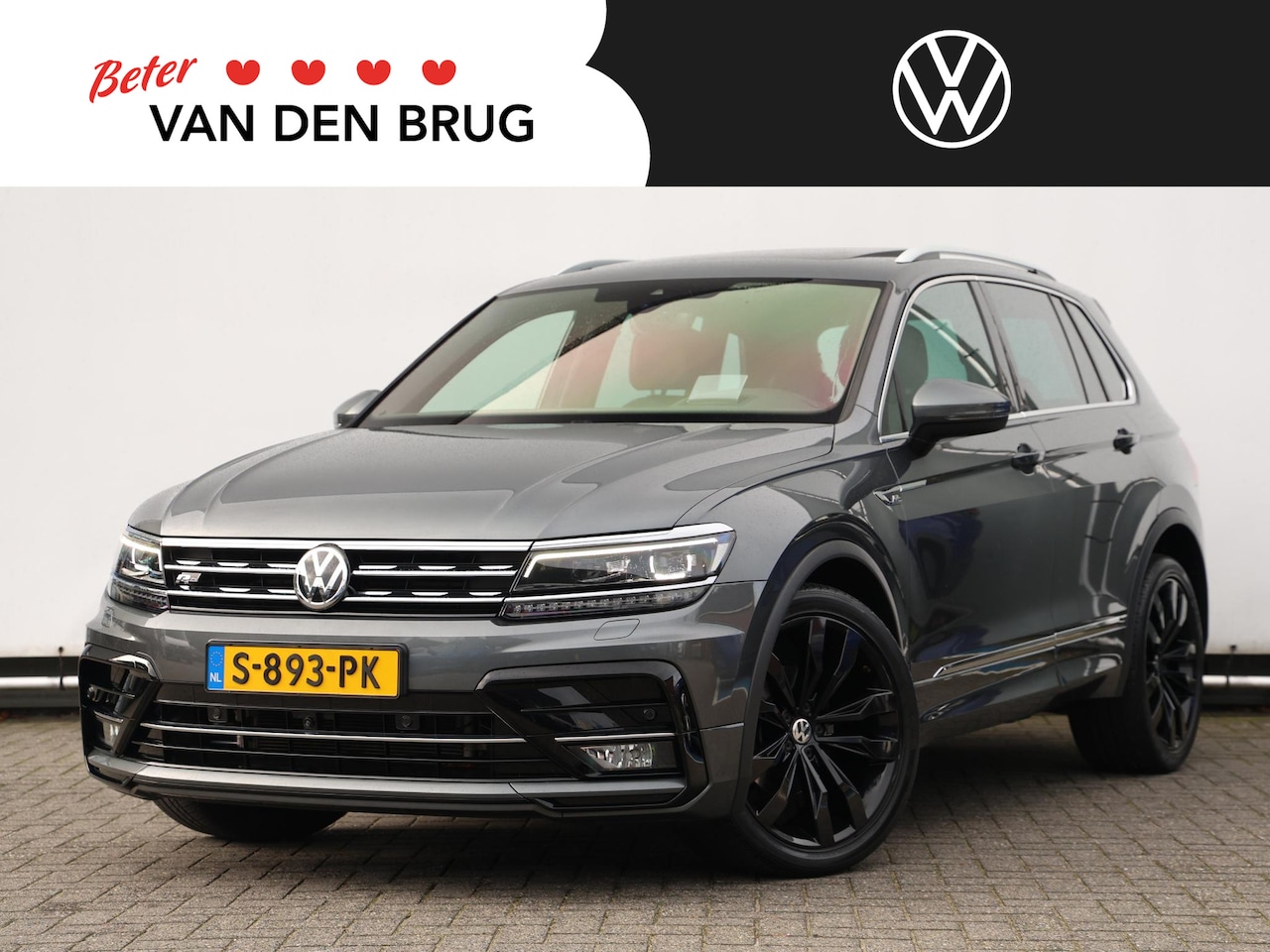 Volkswagen Tiguan - 1.5 TSI ACT R-Line | 150PK DSG | Panoramadak | Head-up display | Trekhaak | Led Plus | Cam - AutoWereld.nl