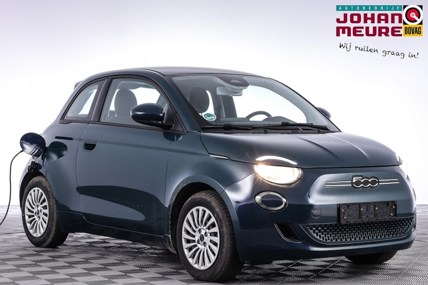 Fiat 500e - 42 kWh Urban | CARPLAY | ECC | KEYLESS - AutoWereld.nl