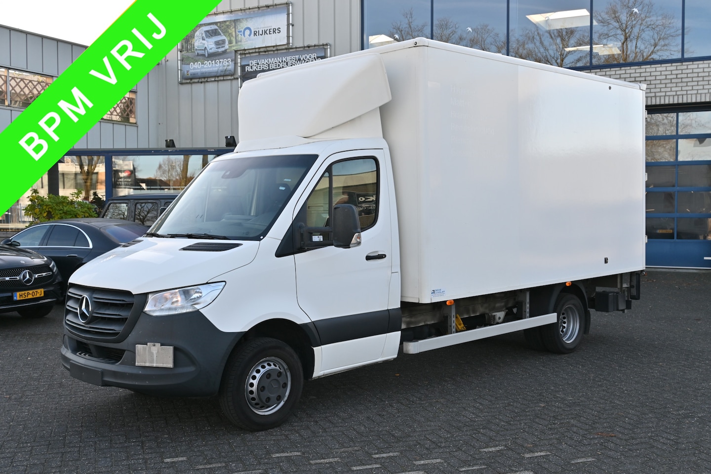 Mercedes-Benz Sprinter - 514 CDI L3 Bakwagen met laadklep Airco, MBUX, Geveerde stoel, Stoelverwarming - AutoWereld.nl
