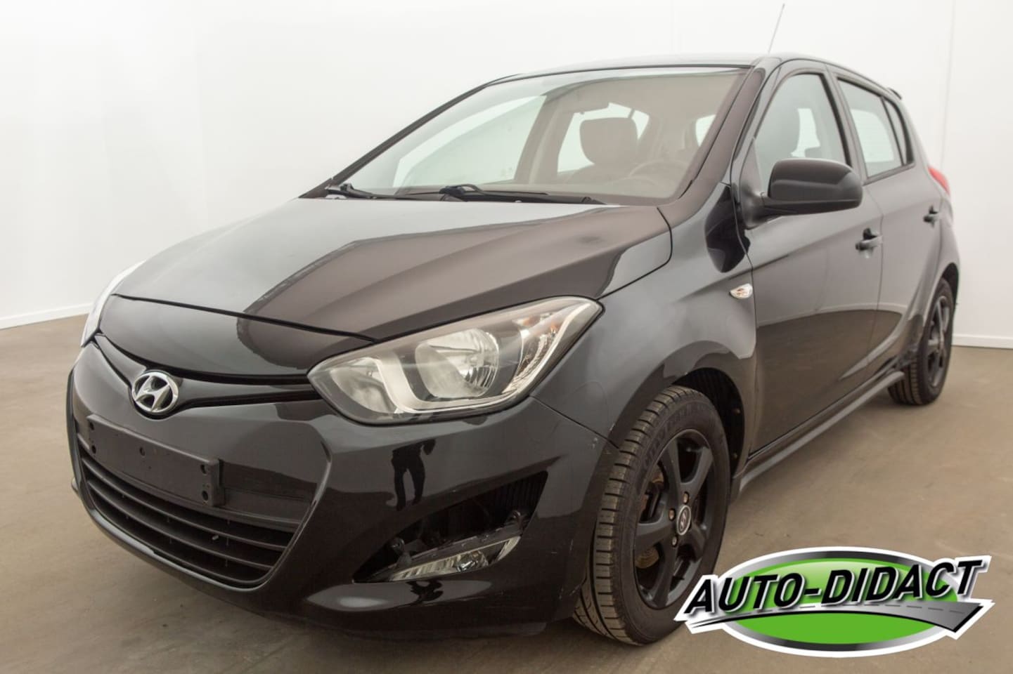 Hyundai i20 - I-20 1.2 Airco Leder - AutoWereld.nl