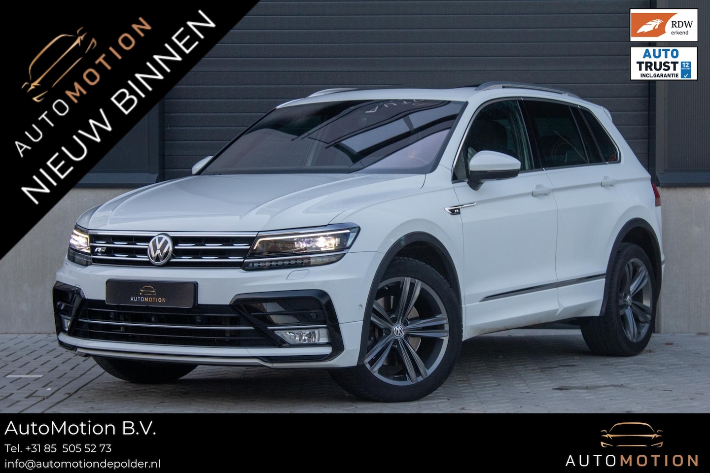 Volkswagen Tiguan - 2.0 TSI 4Motion Highline PANO 360 MEMORY CARPLAY HUD - AutoWereld.nl