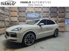 Porsche Cayenne - 3.0 E-Hybrid Platinum Edition Camera Leder Sportchrono PANO Trekhaak 22"LM