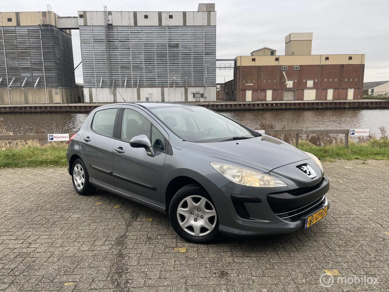 Peugeot 308 - 1.4 VTi X-line Leder trekhaak airco - AutoWereld.nl