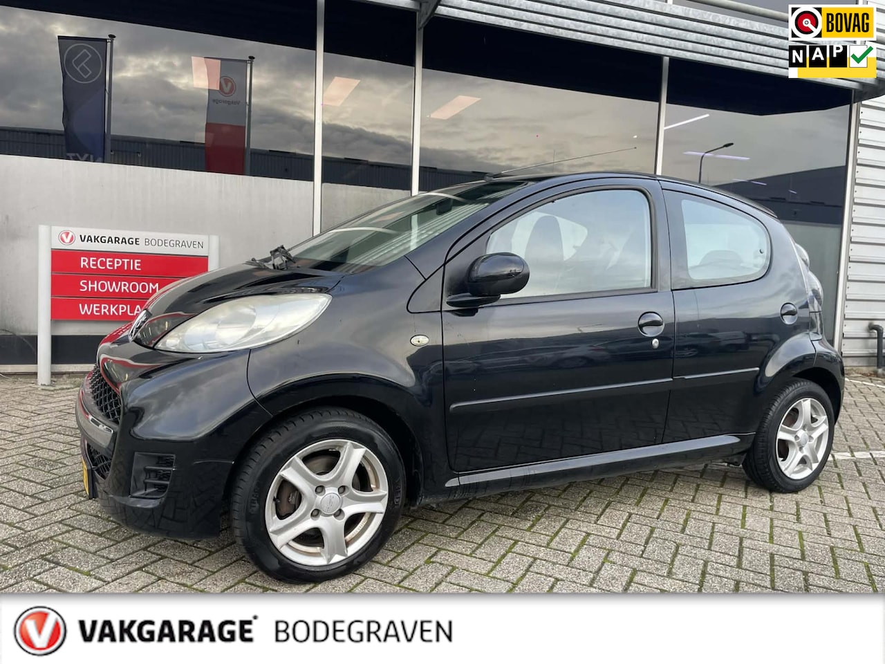 Peugeot 107 - 1.0-12V Sublime / airco - AutoWereld.nl