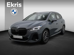 BMW 2-serie Active Tourer - 220i M Sportpakket | Premium Pack | Comfort Pack | M Adaptief Onderstel | Trekhaak | Panor