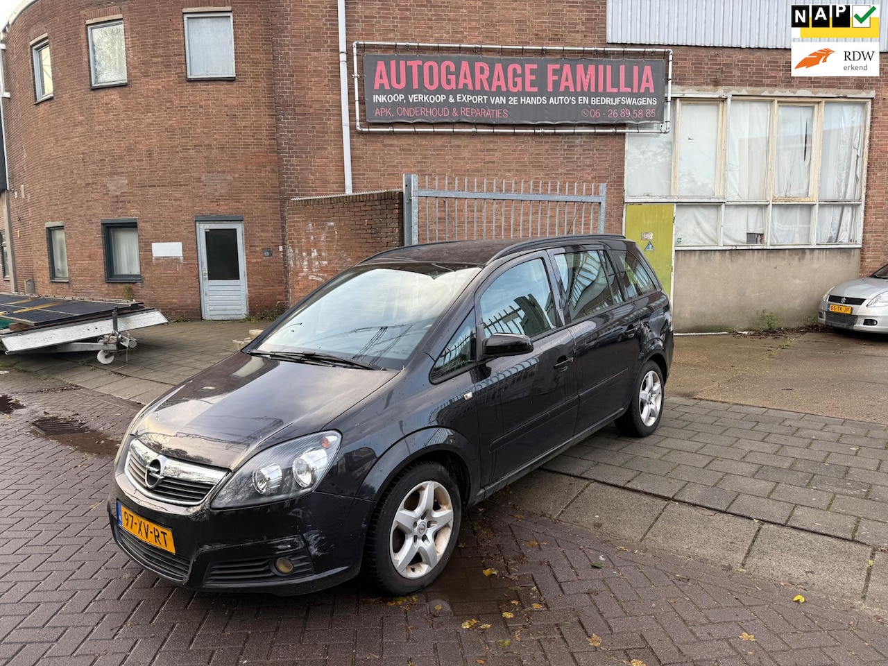 Opel Zafira - 1.6 Business 7 persoons Zwart - AutoWereld.nl