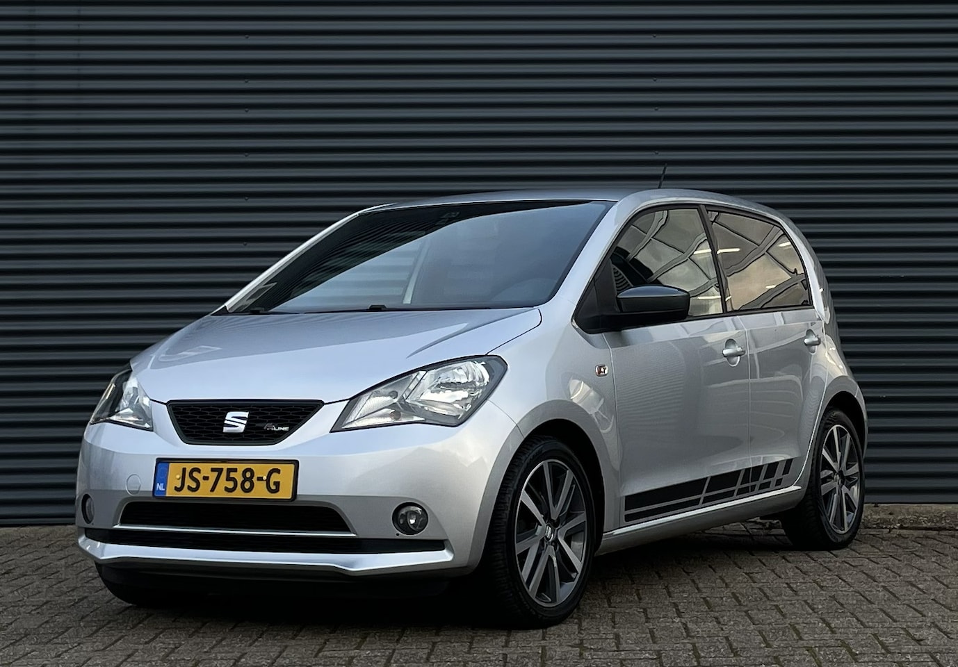 SEAT Mii - 1.0 FR-Line 60PK 5DRS - AutoWereld.nl