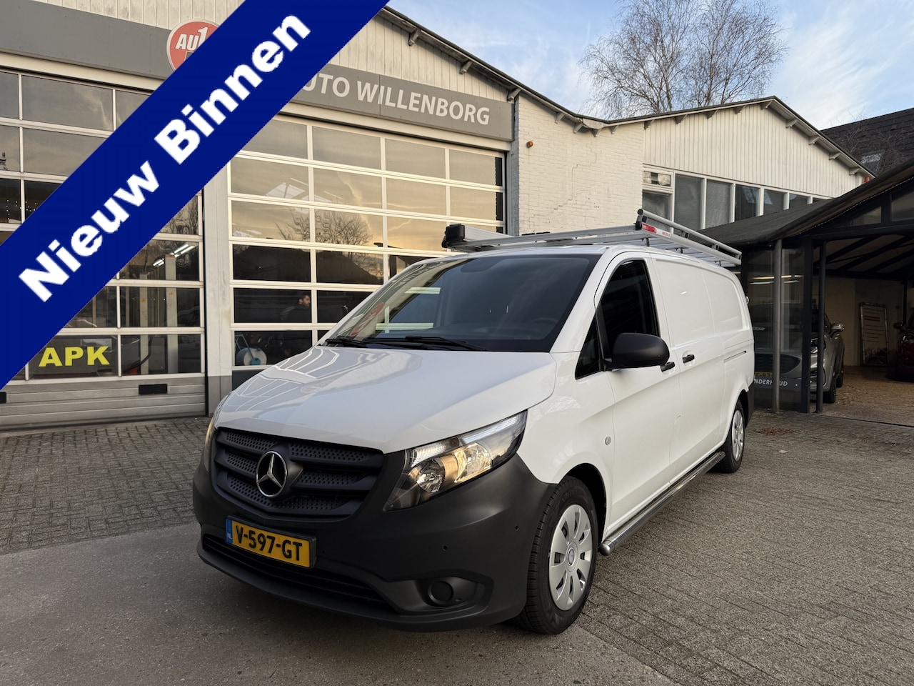 Mercedes-Benz Vito - 111 CDI Extra Lang incl inrichting - AutoWereld.nl