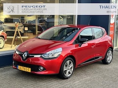 Renault Clio - 0.9 TCe Eco2 Expression | Navigatie | Lichtmetaal | All season banden | Airco | Cruise Con