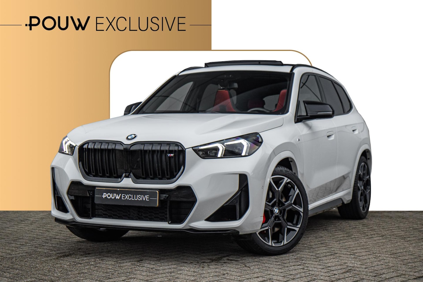 BMW X1 - M35i 300pk | Head-up Display | Panoramadak | Harman Kardon| Sportstoelen - AutoWereld.nl