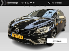Volvo V60 - 2.0 T4 Business Sport | Trekhaak | Schuif/kantel dak| Standkachel | Keyless entry/start |