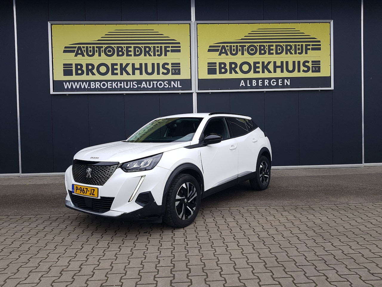 Peugeot 2008 - 1.2 PureTech Allure Pack 1.2 PureTech Allure Pack - AutoWereld.nl
