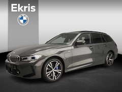 BMW 3-serie Touring - 330e | M-Sportpakket | LED | HUD | Schuifdak | Active Cruise | Trekhaak | DAB | Hifi speak