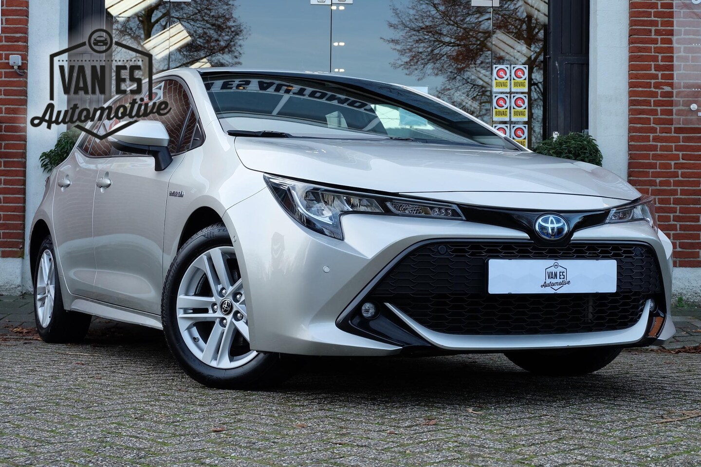 Toyota Corolla - 1.8 Hybrid Business / Garantie t/m '30 / 1ste eig. / Dealeronderhouden - AutoWereld.nl