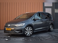 Volkswagen Touran - 1.5 TSI 150pk DSG R-line 7-Persoons | Trekhaak | Camera | LED | 18"