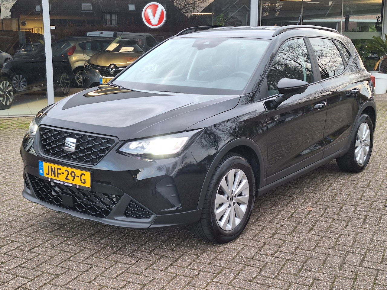 SEAT Arona - 1.0 EcoTSI Style Business Connect Airco/Navigatie/Cruisecontrol/Parkeersensoren/Draadloos - AutoWereld.nl