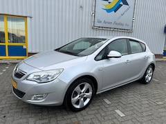 Opel Astra - 1.4 Turbo Edition