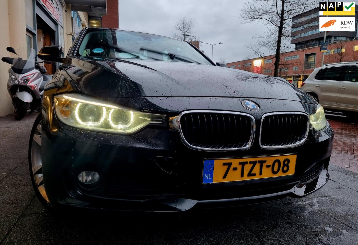 BMW 3-serie - 316i High Executive M-pakket Leer Automaat Gr Navi - AutoWereld.nl