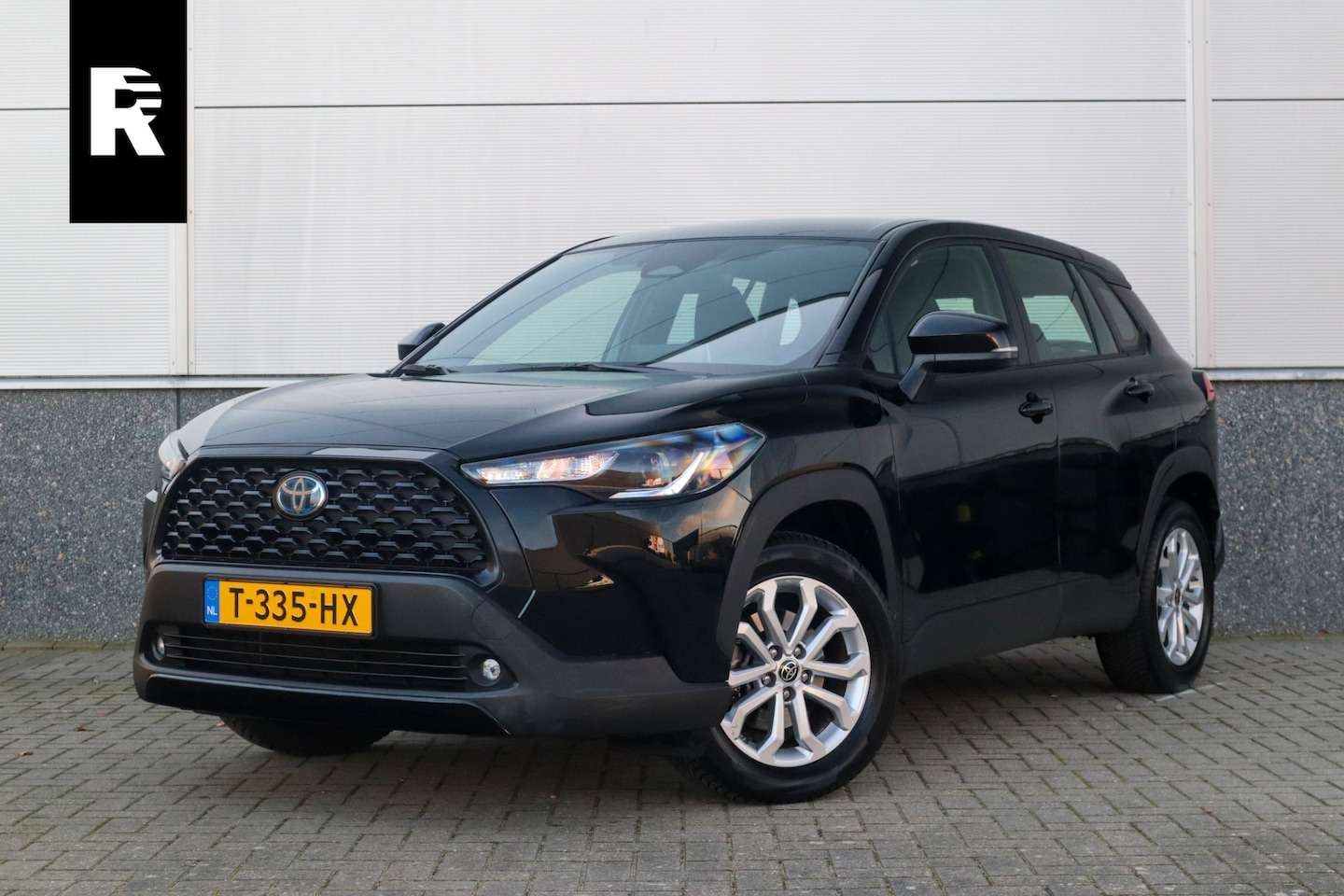 Toyota Corolla Cross - 2.0 High Power Hybrid Active Camera / Carplay / LED / 10 jaar garantie / - AutoWereld.nl
