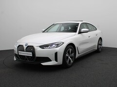 BMW i4 - eDrive40 High Executive | Trekhaak | Achteruitrijcamera | Parking Assistant | Harman Kardo