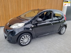 Peugeot 107 - 1.0-12V XR + BJ2011 + 5DRS + AIRCO