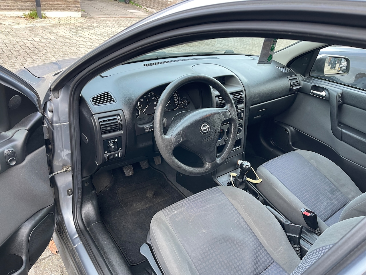 Opel Astra - 1.6 Njoy - AutoWereld.nl