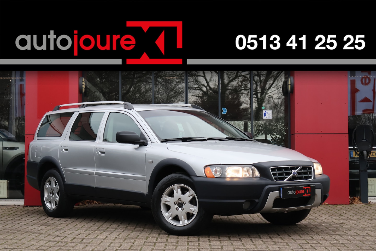 Volvo XC70 - 2.5 T Kinetic AWD | Youngtimer | Rijklaar | 5-Cilinder | Trekhaak | - AutoWereld.nl