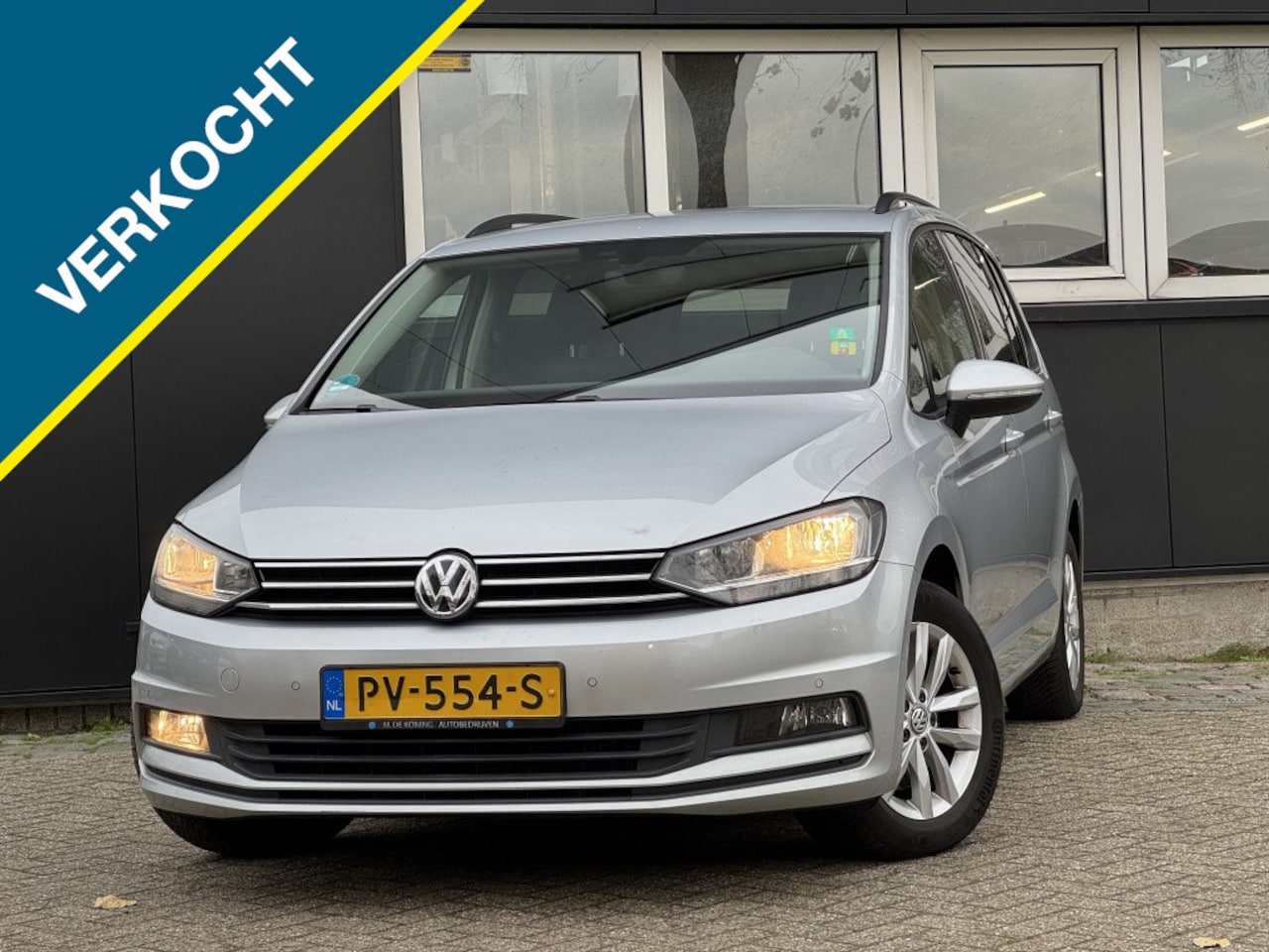 Volkswagen Touran - 1.2TSI Comfortl. 7p*VERWACHT*Trekhaak/Navigatie/Dealer onderhoud - AutoWereld.nl