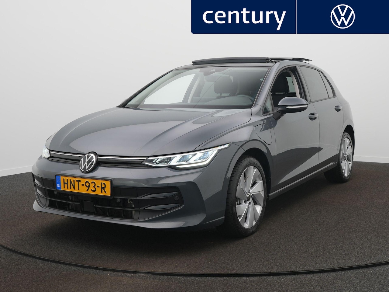 Volkswagen Golf - 1.5 eHybrid Life Edition Apple Carplay/Android Auto - Panoramadak - Camera -ACC - AutoWereld.nl