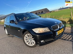 BMW 3-serie Touring - 318i executive / leder / Navi / facelift