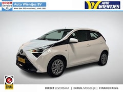 Toyota Aygo - 1.0 VVT-i | X-Play 5-Drs | Airco | Navi | Camera