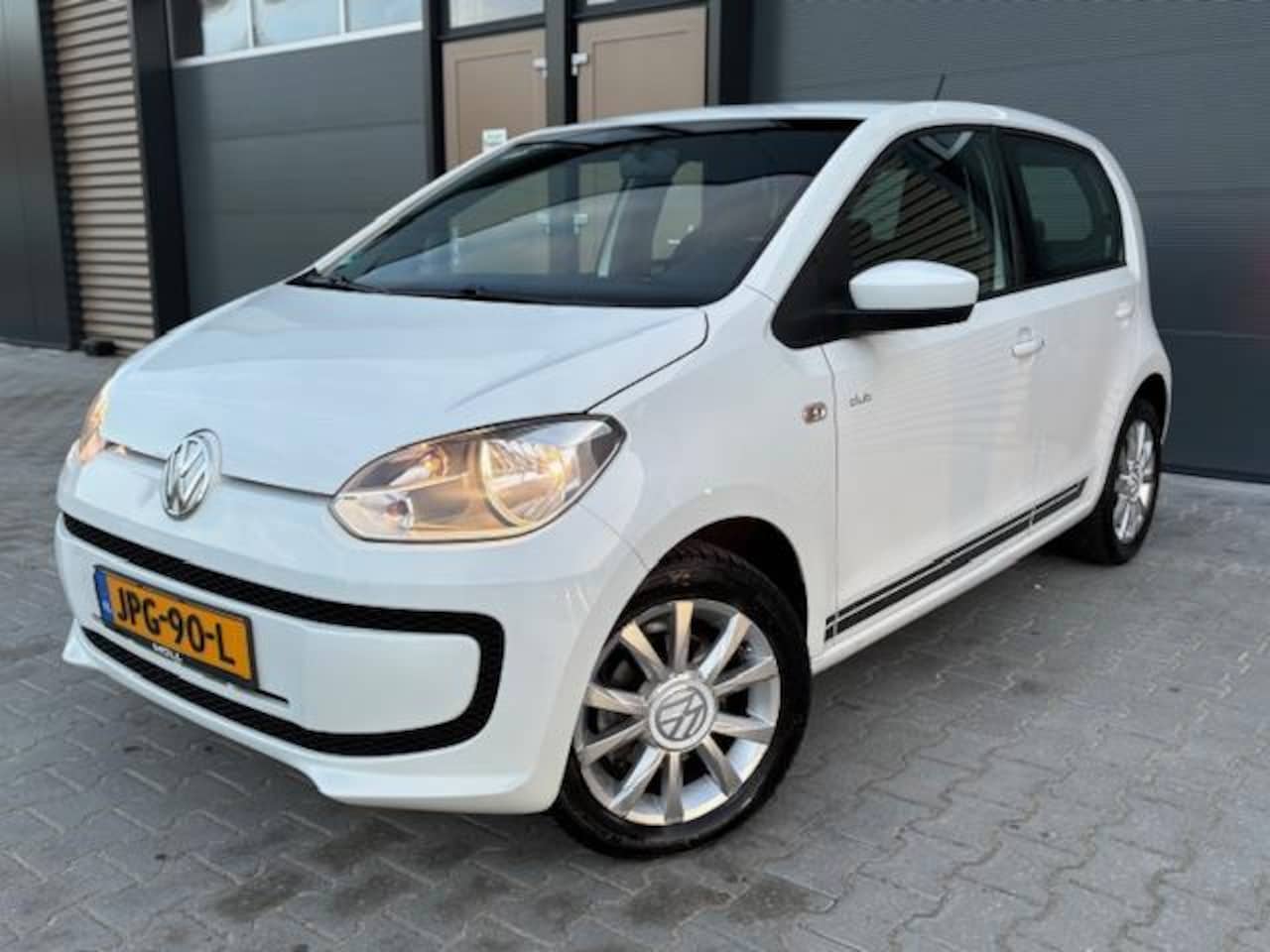 Volkswagen Up! - 1.0 Club Edition|1e eigenaar|Nwe koppeling|Airco|LMV| - AutoWereld.nl