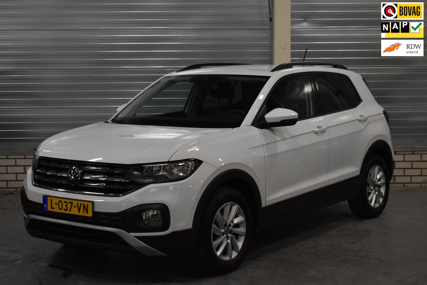 Volkswagen T-Cross - 1.0 TSI Life + | Apple Carplay/Android Auto | Cruise Control Adaptive| Navigatie|Parkeerse - AutoWereld.nl