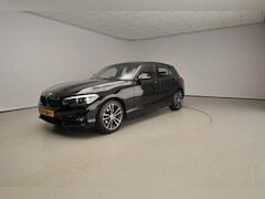 BMW 1-serie - 5-deurs 118i | LED | Navigatie | Sportstoelen | Stoelverwarming | Shadow line | Alu 17 inc