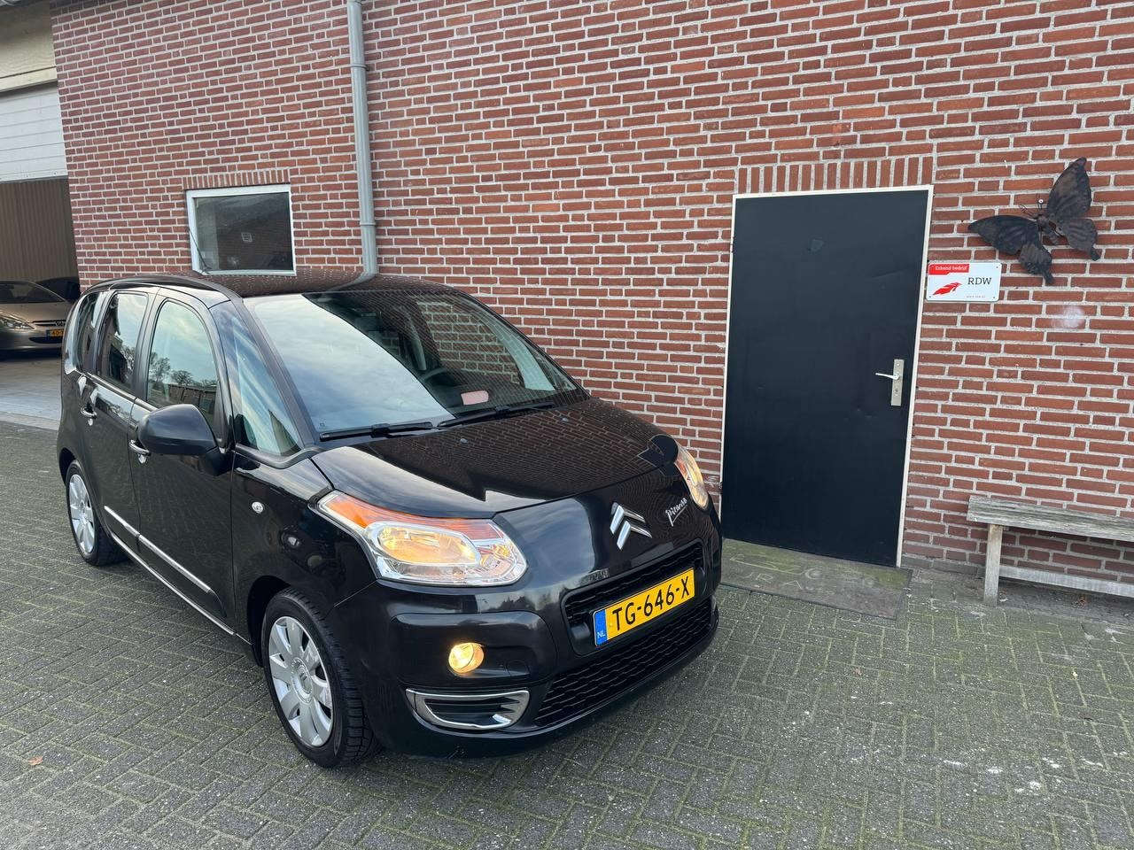 Citroën C3 Picasso - 1.6 VTi Aura Exclusive, Panoramadak, Trekhaak, navigatie, pdc, Luxe - AutoWereld.nl