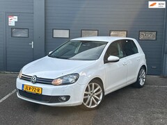 Volkswagen Golf - 1.4 TSI Highline Alcantara/Knopjes