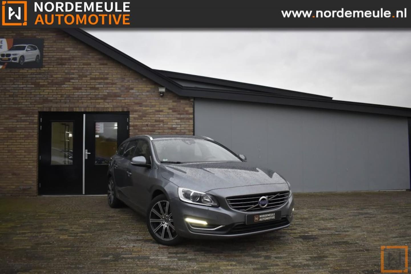 Volvo V60 - 2.4 D5 Twin EN. Special ED. Xenon, AUT, Navi - AutoWereld.nl