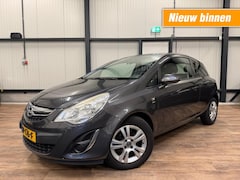 Opel Corsa - 1.2-16V Connect Edition / AIRCO /