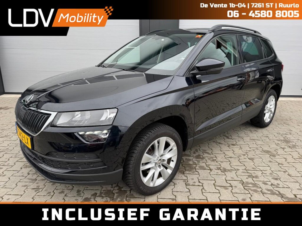 Skoda Karoq - 1.0 TSI Greentech Business Edition / NAP / Trekhaak wegklapbaar / Dealer onderhouden / Cam - AutoWereld.nl
