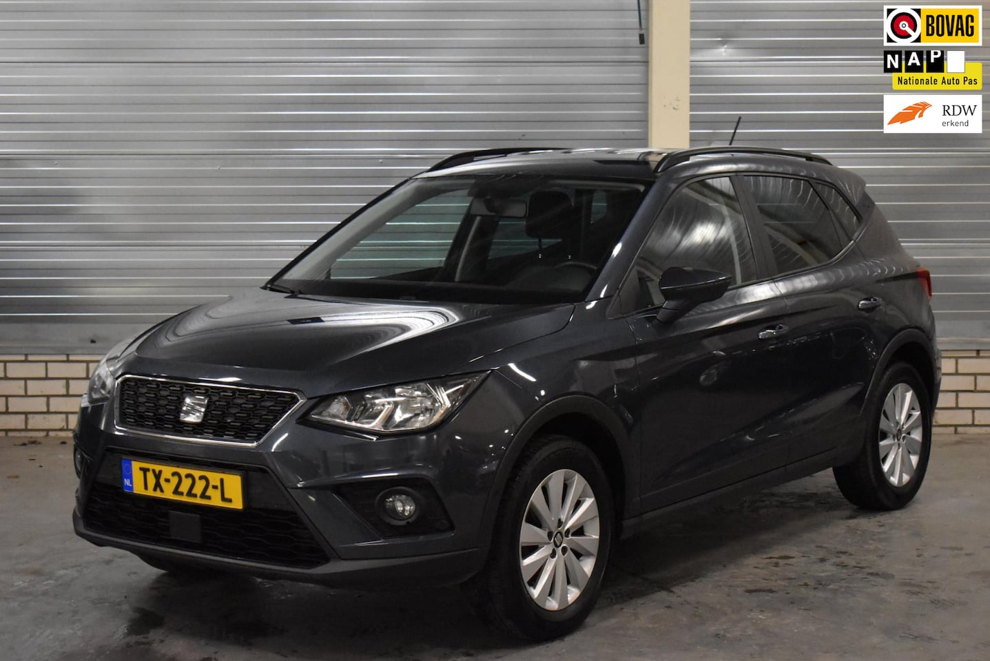 SEAT Arona - 1.0 TSI Style + Bluetooth|Parkeersensoren Voor en achter|Trekhaak| - AutoWereld.nl